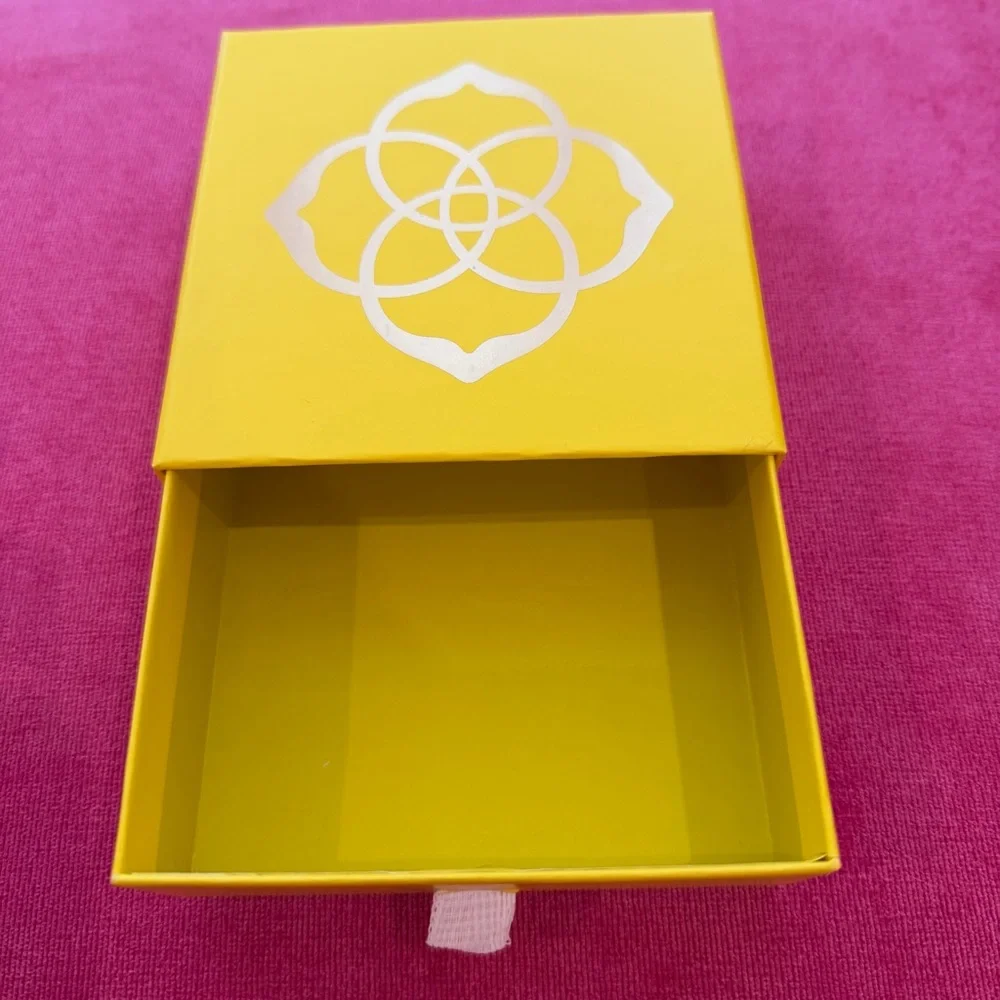 New Kendra Scott Jewelry Gift Box Drawer Box with Ribbon